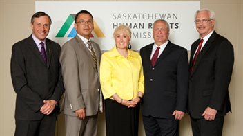 Les membres de la Commission des droits de la personne de la Saskatchewan Les membres de la Commission des droits de la personne de la Saskatchewan