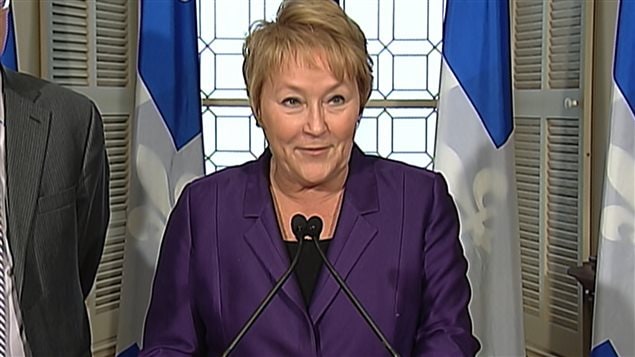 La première ministre Pauline Marois annonce un projet de loi sur l'économie sociale. La première ministre Pauline Marois annonce un projet de loi sur l'économie sociale.