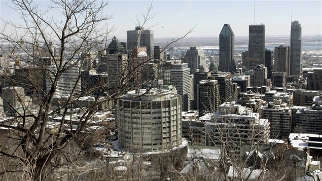 Une vue de Montréal. <i>Photo : AFP / Timothy A. Clary</i> Une vue de Montréal. <i>Photo : AFP / Timothy A. Clary</i>