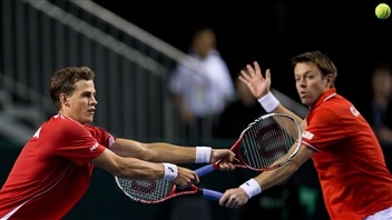 Vasek Pospisil et Daniel Nestor Vasek Pospisil et Daniel Nestor