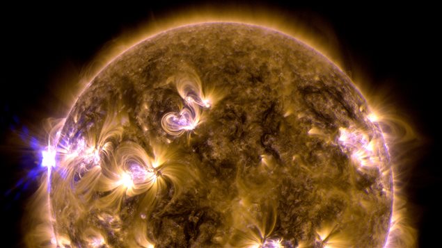Les éruptions solaires Les éruptions solaires