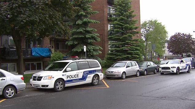 Une perquisition à Montréal Une perquisition à Montréal