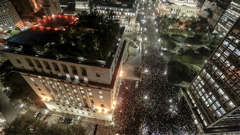 Les manifestants au centre de Sao Paulo. Les manifestants au centre de Sao Paulo.