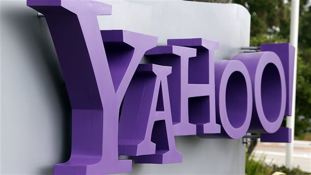 Logo de Yahoo à l'extérieur de son quartier général à Sunnyvale, en Californie, le 17 juillet 2012 Logo de Yahoo à l'extérieur de son quartier général à Sunnyvale, en Californie, le 17 juillet 2012