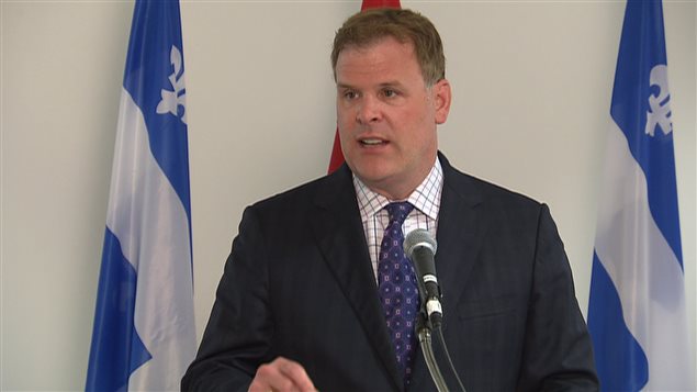 Le ministre des Affaires étrangères, John Baird. Le ministre des Affaires étrangères, John Baird.
