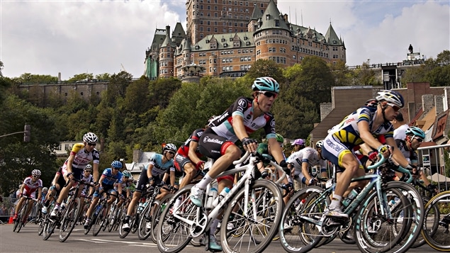 Le peloton du Grand Prix cycliste de Québec Le peloton du Grand Prix cycliste de Québec