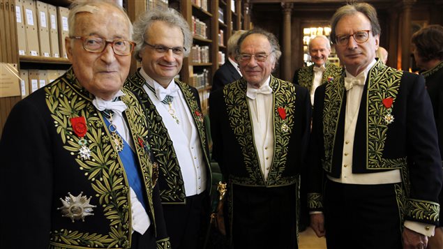 Les immortels Alain Decaux, Amin Maalouf, Philippe Beaussant et Jean-Luc Marion en 2012. Les immortels Alain Decaux, Amin Maalouf, Philippe Beaussant et Jean-Luc Marion en 2012.