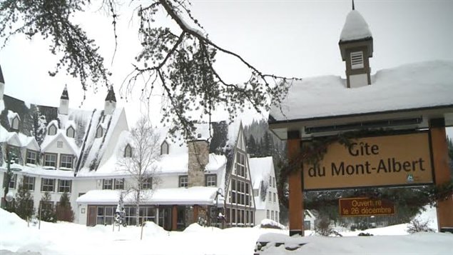 La saison hivernale 2013-2014 s'annonce bonne pour le Gîte du Mont-Albert. La saison hivernale 2013-2014 s'annonce bonne pour le Gîte du Mont-Albert.