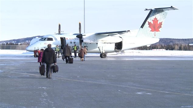 Embarquement à l'aéroport de Gaspé Embarquement à l'aéroport de Gaspé