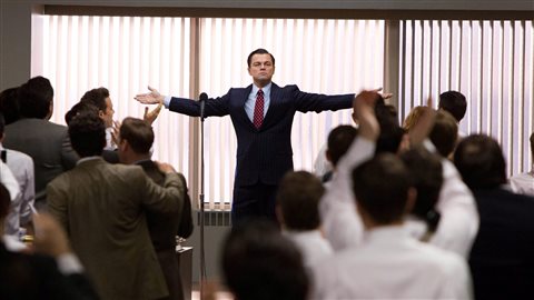 Une scène du film Le Loup de Wall Street, réalisé par Martin Scorsese Une scène du film Le Loup de Wall Street, réalisé par Martin Scorsese