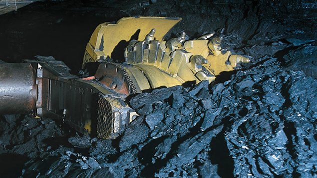 La collecte du charbon métallurgique dans une mine. La collecte du charbon métallurgique dans une mine.