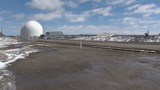 Les installations d'Arrimage Québec à l'anse au Foulon ont fait couler beaucoup d'encre. Les installations d'Arrimage Québec à l'anse au Foulon ont fait couler beaucoup d'encre.