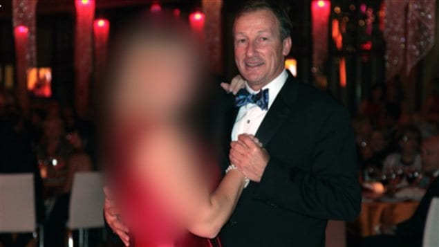 Dans la mire de l'UPAC, Marc Bibeau, est décrit par les dénonciations liées aux mandats de perquisition comme étant « le grand argentier du PLQ ». Dans la mire de l'UPAC, Marc Bibeau, est décrit par les dénonciations liées aux mandats de perquisition comme étant « le grand argentier du PLQ ».