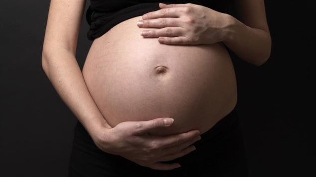 Le ventre d'une femme enceinte Le ventre d'une femme enceinte