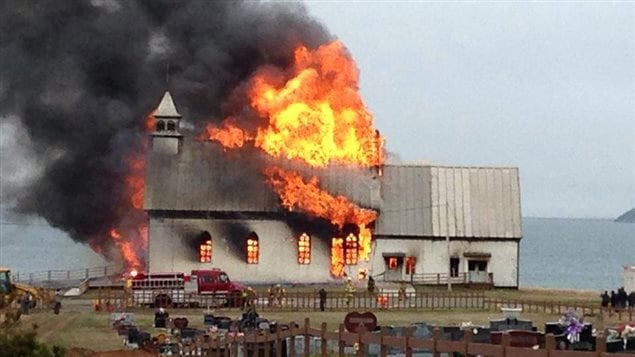 Incendie à l'église Sacré-Coeur Incendie à l'église Sacré-Coeur