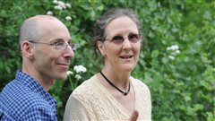 Daniel Desroches et Denise Leahy, résidents du quartier Laval-des-Rapides Daniel Desroches et Denise Leahy, résidents du quartier Laval-des-Rapides