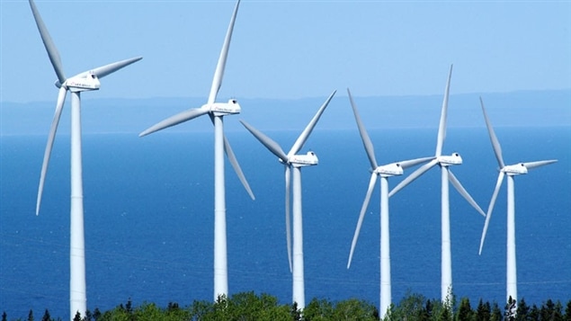 La phase un du mégaparc éolien de la Seigneurie de Beaupré a été inaugurée officiellement hier après-midi. C'est l'un des plus grands projets éoliens au Canada. La première phase a été mise en service en décembre 2013, mais l’inauguration officielle a eu lieu hier en fin d’après-midi. L’impact du projet sur la région de la côte de Beaupré avec le préfet de la région et Maire Sainte-Anne-de-Beaupré, Jean-Luc Fortin La phase un du mégaparc éolien de la Seigneurie de Beaupré a été inaugurée officiellement hier après-midi. C'est l'un des plus grands projets éoliens au Canada. La première phase a été mise en service en décembre 2013, mais l’inauguration officielle a eu lieu hier en fin d’après-midi. L’impact du projet sur la région de la côte de Beaupré avec le préfet de la région et Maire Sainte-Anne-de-Beaupré, Jean-Luc Fortin
