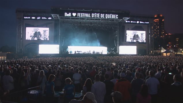 Le FEQ a attiré les foules sur les plaines d'Abraham. Le FEQ a attiré les foules sur les plaines d'Abraham.