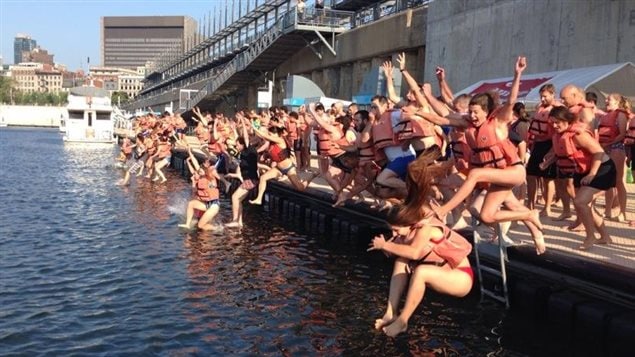 Les baigneurs du Grand Splash 2014 s'en sont donné à coeur joie. Les baigneurs du Grand Splash 2014 s'en sont donné à coeur joie.