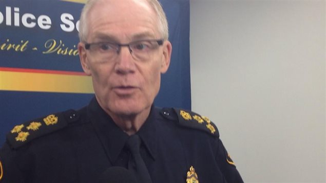 Le chef de la police de Saskatoon, Clive Weighill, réagit au dévoilement de l'Indice de gravité de la criminalité par le Centre canadien de la statistique juridique, le 23 juillet 2014. Le chef de la police de Saskatoon, Clive Weighill, réagit au dévoilement de l'Indice de gravité de la criminalité par le Centre canadien de la statistique juridique, le 23 juillet 2014.