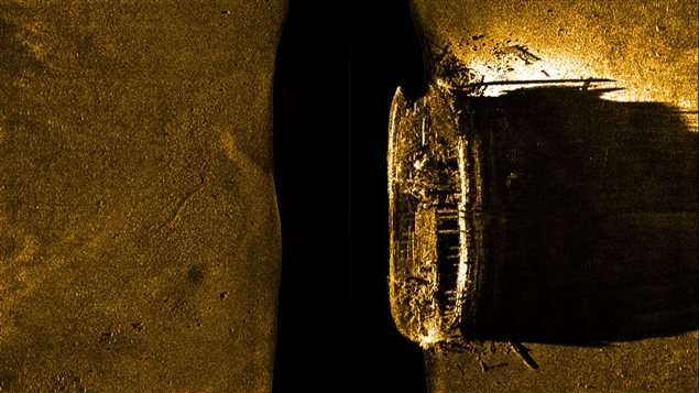 Cette image sonar montre l'épave retrouvée. Cette image sonar montre l'épave retrouvée.