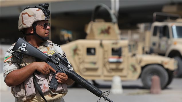 Un soldat irakien à Bagdad Un soldat irakien à Bagdad