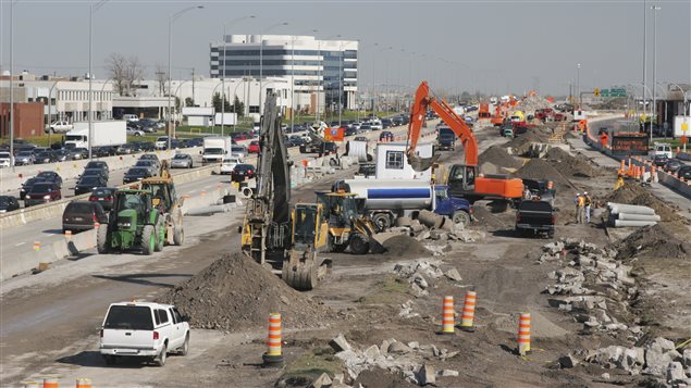 Travaux routiers dans la région de Montréal. Travaux routiers dans la région de Montréal.