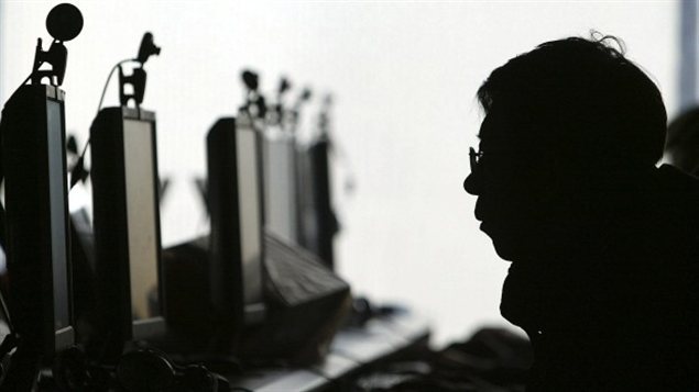 La Cour suprême a statué qu’il est raisonnable pour un individu de présumer que ses activités en ligne soient anonymes. La Cour suprême a statué qu’il est raisonnable pour un individu de présumer que ses activités en ligne soient anonymes.