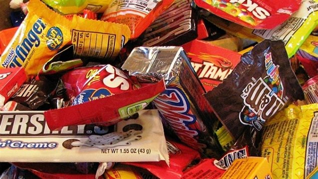 des bonbons et du chocolat des bonbons et du chocolat