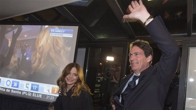 Soirée électorale, le 7 avril 2014. Julie Snyder et Pierre Karl Péladeau à Saint-Jérôme. Soirée électorale, le 7 avril 2014. Julie Snyder et Pierre Karl Péladeau à Saint-Jérôme.