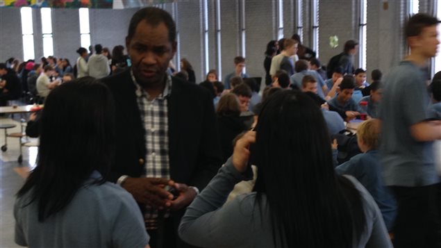 Jean-Chesnel Pierre, directeur adjoint de l'école Père-Marquette, à Montréal Jean-Chesnel Pierre, directeur adjoint de l'école Père-Marquette, à Montréal