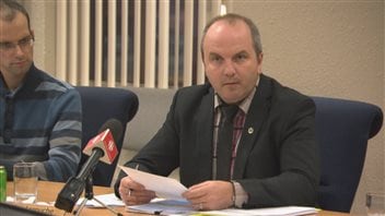 Le maire de Roberval, Guy Larouche (archives) Le maire de Roberval, Guy Larouche (archives)