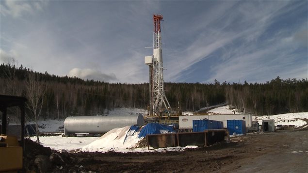 Le puits Galt numéro 4 situé à une vingtaine de kilomètres de Gaspé. Le puits Galt numéro 4 situé à une vingtaine de kilomètres de Gaspé.