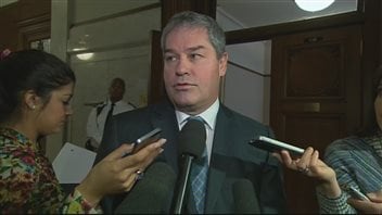 Le ministre Yves Bolduc juge que le choix des administrateurs n'est pas judicieux. Le ministre Yves Bolduc juge que le choix des administrateurs n'est pas judicieux.
