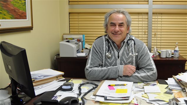 Le Dr André Fréchette, médecin à la clinique Saint-Vallier Le Dr André Fréchette, médecin à la clinique Saint-Vallier