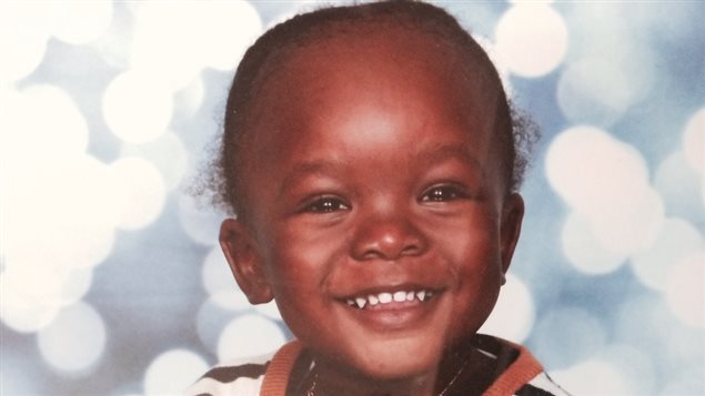 Le bambin, Elijah, porté disparu Le bambin, Elijah, porté disparu