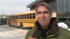 Claude Boudrias, responsable du transport scolaire et Secrétaire général, Commission scolaire Pierre-Neveu. Claude Boudrias, responsable du transport scolaire et Secrétaire général, Commission scolaire Pierre-Neveu.