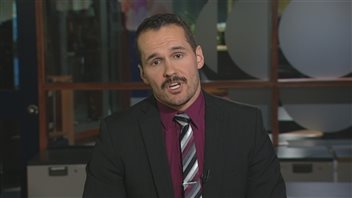 Patrice Lavoie d'Hydro-Québec assure que la société d'État collabore avec les pompiers. Patrice Lavoie d'Hydro-Québec assure que la société d'État collabore avec les pompiers.