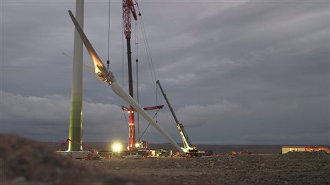 La construction de l'éolienne de Raglan La construction de l'éolienne de Raglan