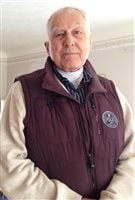 Walter Petryschuk est un ancien gestionnaire chez Suncor et un associé à l'Institut Bownman à Sarnia. Walter Petryschuk est un ancien gestionnaire chez Suncor et un associé à l'Institut Bownman à Sarnia.