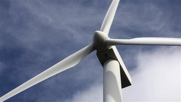 Une éolienne. Une éolienne.