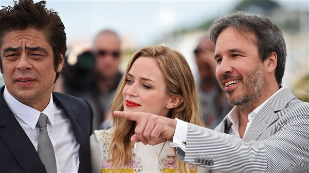 Benicio Del Toro, Emily Blunt et Denis Villeneuve à Cannes Benicio Del Toro, Emily Blunt et Denis Villeneuve à Cannes