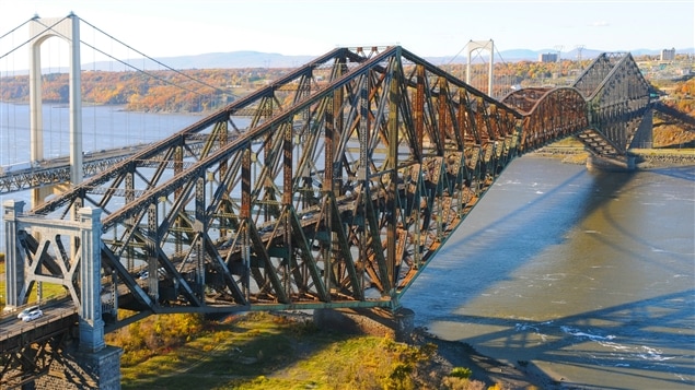 Le Pont de Québec parmi les sites les plus menacés au Canada Le Pont de Québec parmi les sites les plus menacés au Canada
