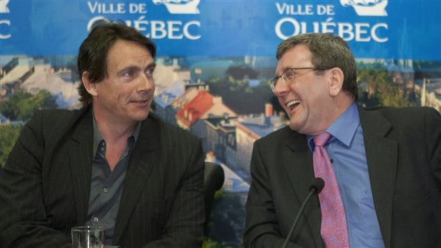 Le maire Régis Labeaume va célébrer le mariage de Pierre Karl Péladeau et Julie Snyder. Le maire Régis Labeaume va célébrer le mariage de Pierre Karl Péladeau et Julie Snyder.
