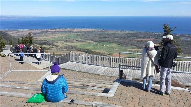 La vue au sommet du mont Saint-Joseph à Carleton-sur-Mer La vue au sommet du mont Saint-Joseph à Carleton-sur-Mer