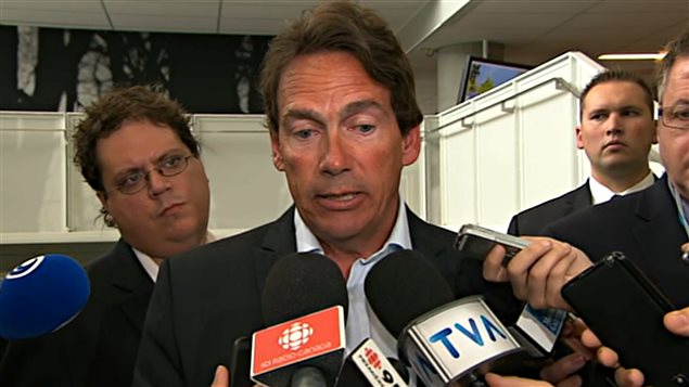 Pierre Karl Péladeau a répondu aux questions des journalistes à Laval.