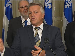 Le ministre des Forêts, de la Faune et des Parcs, Laurent Lessard. Le ministre des Forêts, de la Faune et des Parcs, Laurent Lessard.
