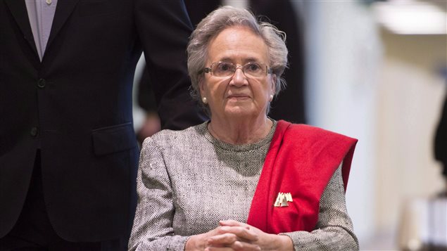 Lise Thibault affirme qu'elle ne se souvient pas d'avoir plaidé coupable. Lise Thibault affirme qu'elle ne se souvient pas d'avoir plaidé coupable.