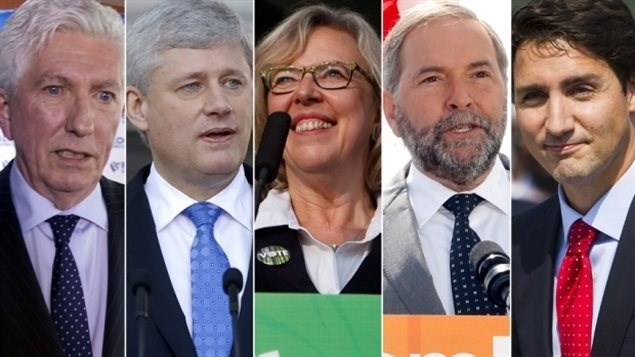 De gauche à droite : Gilles Duceppe, Stephen Harper, Elizabeth May, Thomas Mulcair et Justin Trudeau De gauche à droite : Gilles Duceppe, Stephen Harper, Elizabeth May, Thomas Mulcair et Justin Trudeau