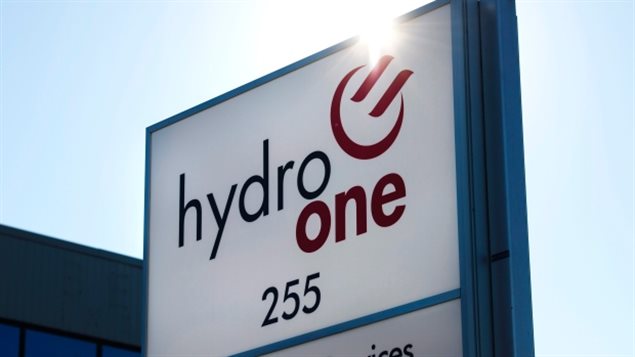 Une affiche d'Hydro One Une affiche d'Hydro One